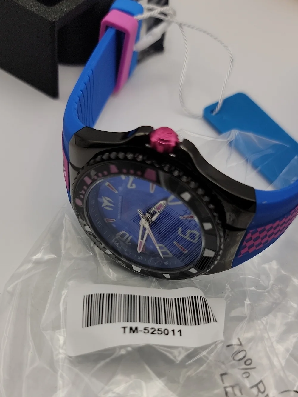 NWT TechnoMarine TM-525011 Racing F2 Legends Mens Womens Blue Pink 44mm Watch